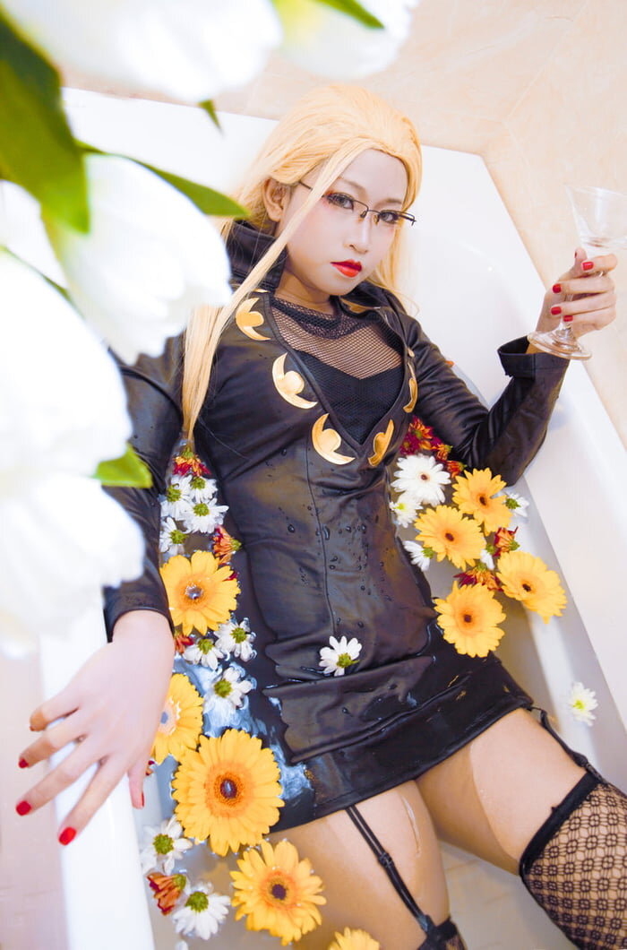 Калифа — бывший секретарь Айсберга и единственная женщина среди членов CP9