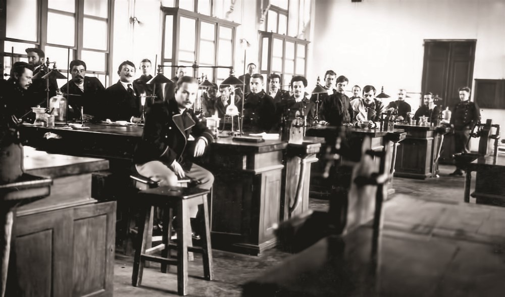 2 образование первой империи. Томский политехнический университет в 1900 году. Томск Технологический институт 1900. Томский Технологический институт в 19 веке. Томский Технологический институт 1917.