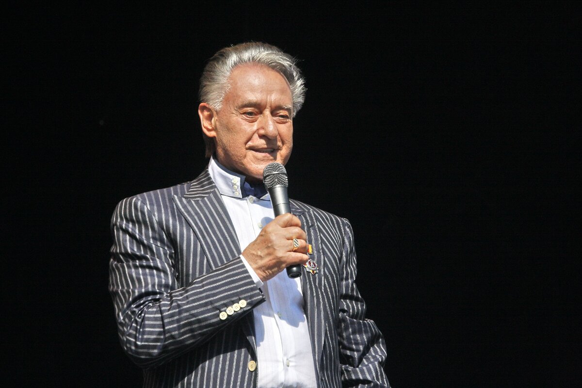 Андрей Дементьев