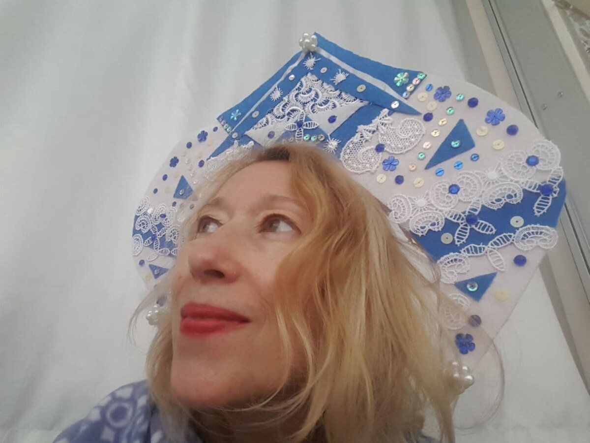 Кокошник для Снегурочки.