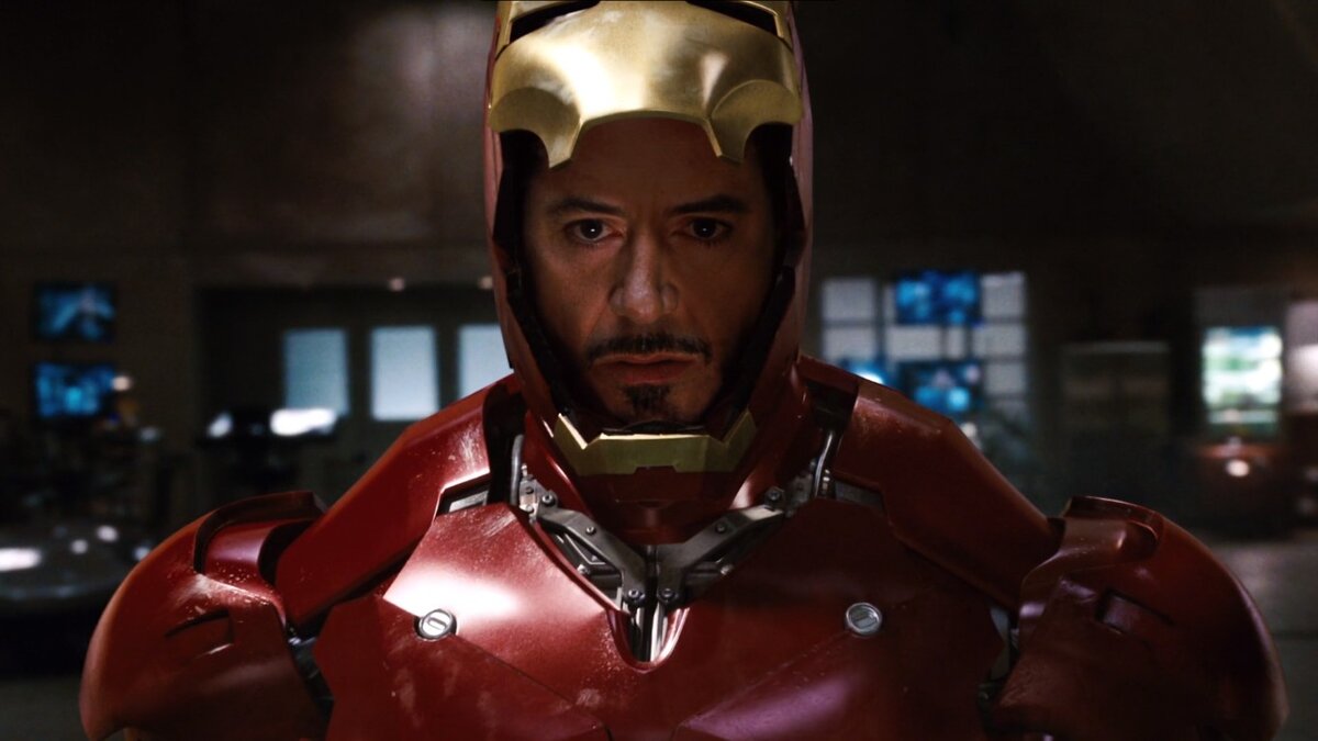 Эпичный кард сборки "Железного Человека". Marvel Studios, Iron Man, 2008. 