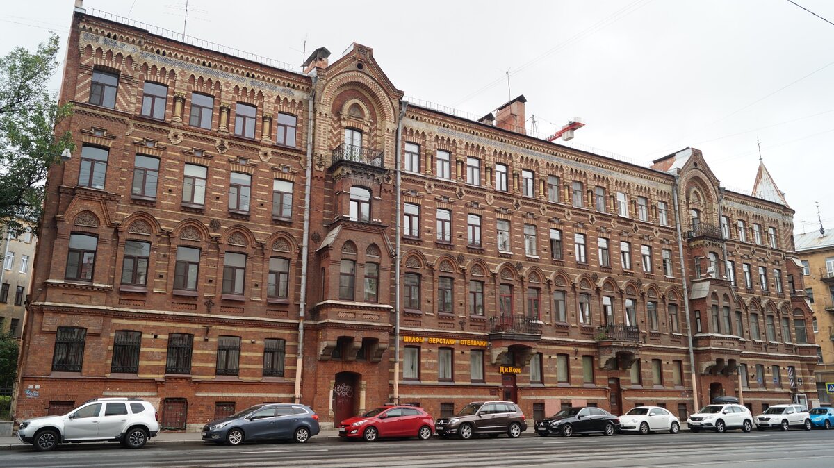 Доходный дом Мейер – Шульца, 1876-1878, арх. В.А. Шрётер. г. Санкт-Петербург, ул. Марата, 66. Фото: Артём Нойер