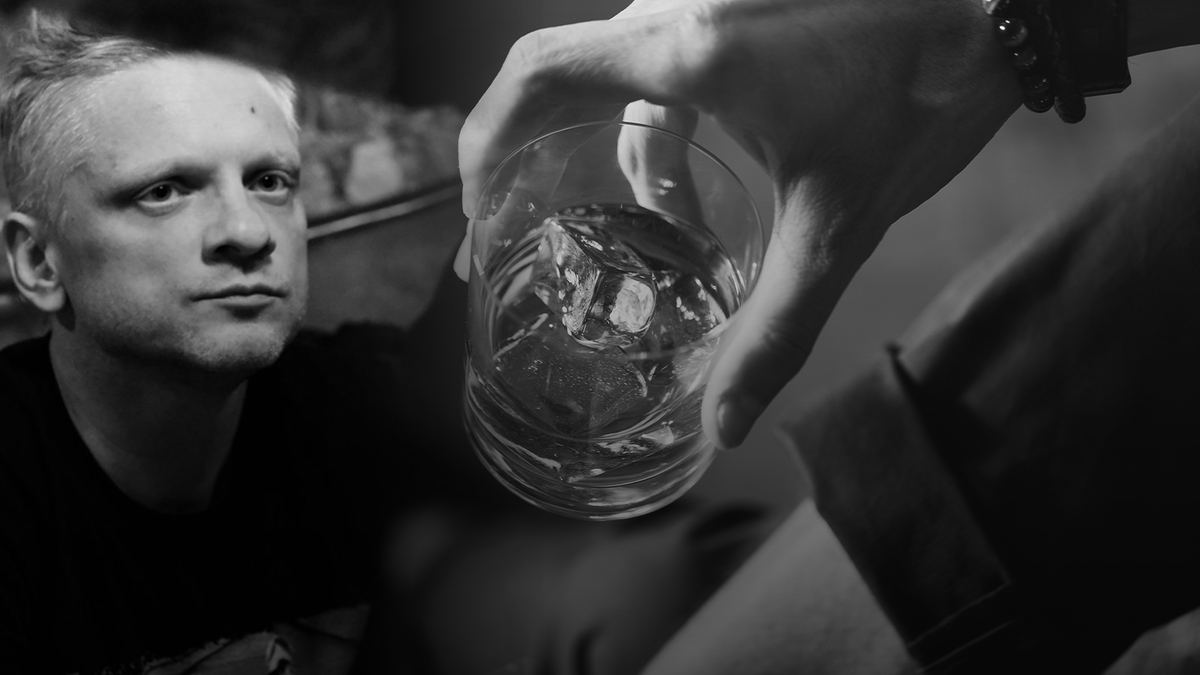 Александру был 41 год.