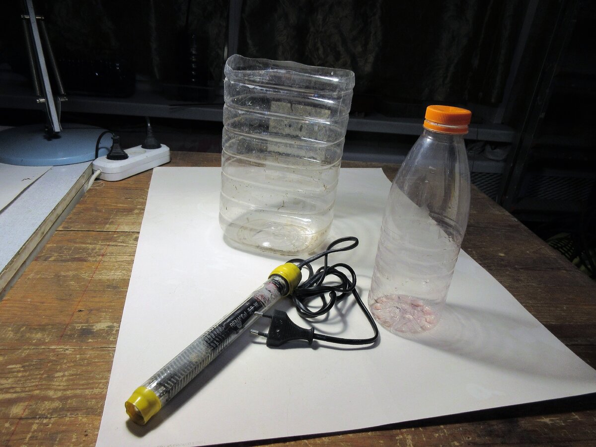 Обогреватель для аквариума, пластиковая бутылка на 1 литр и пластиковая емкость на 5-10 литров - всё что вам надо