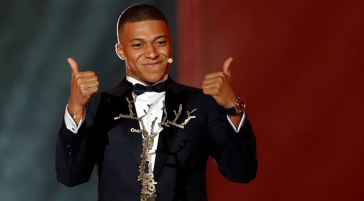 Килиан Мбаппе на церемонии вручения ЗМ-2018. 