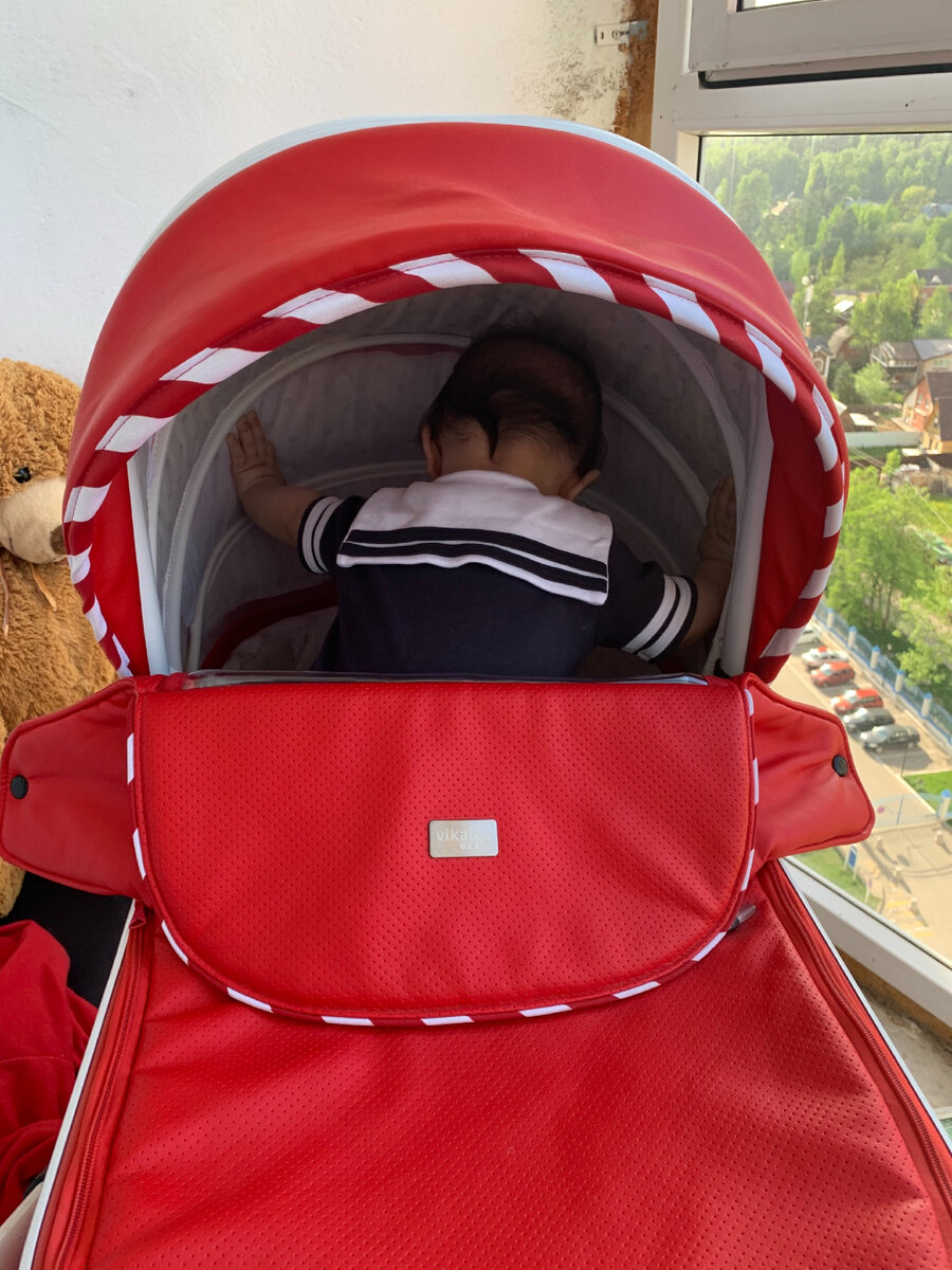 Вот так она ещё тогда не делала:) Просто лежала.