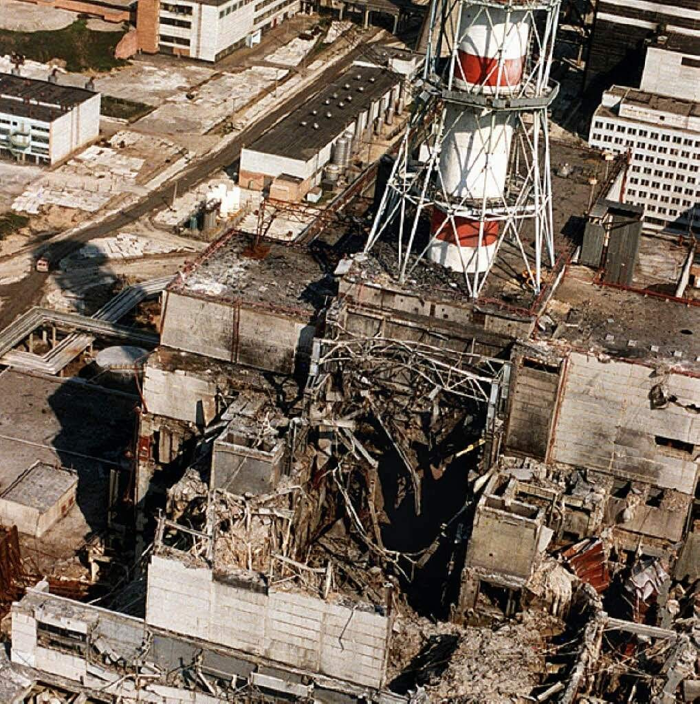 Какая аэс взорвалась в чернобыле. Чернобыльская АЭС 1986. ЧАЭС реактор 1986. ЧАЭС 4 энергоблок 26 апреля 1986. Припять 4 энергоблок 1986