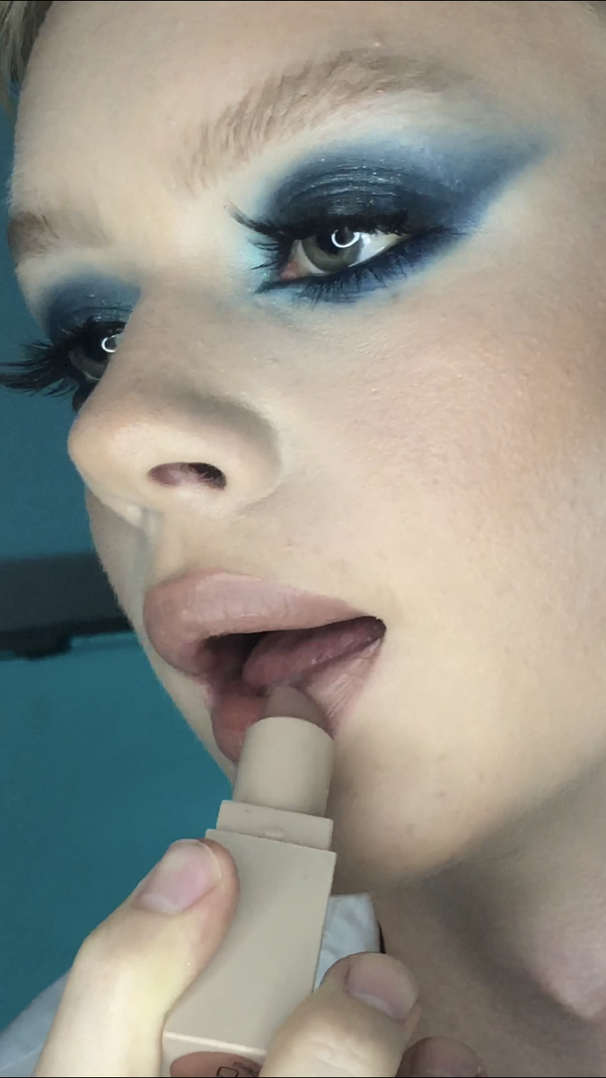 Идеальный холодный нюд