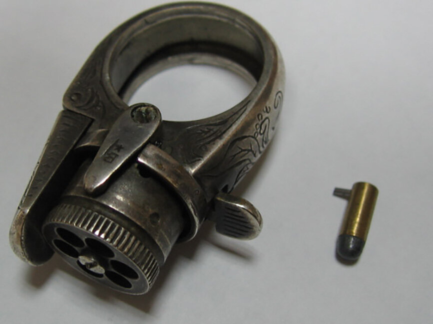 перстень-револьвер