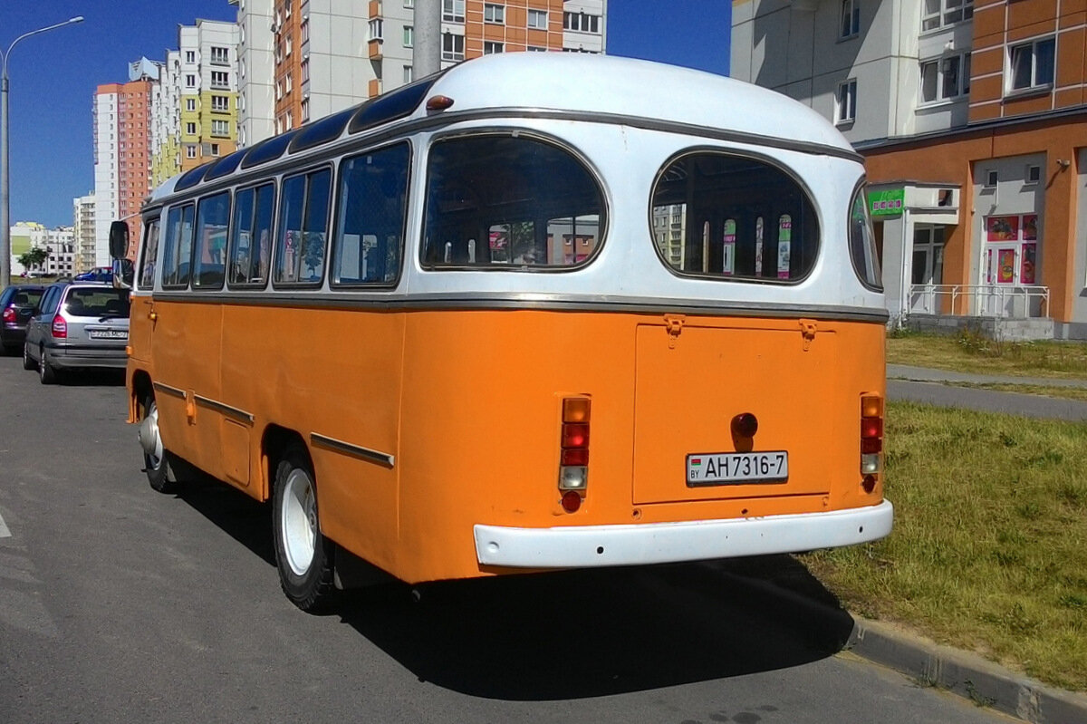 ПАЗ-672 сзади. Источник фото: fotobus.msk.ru