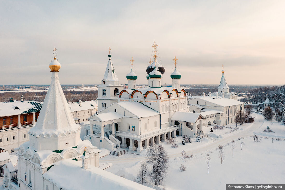 Нижний новгород столица приволжья. Печерский монастырь Нижний Новгород. Вознесенский Печерский монастырь Нижний Новгород. Вознесенский Печерский монастырь в Нижнем Новгороде зимой. Печерский монастырь Нижний Новгород зима 2022 фото.