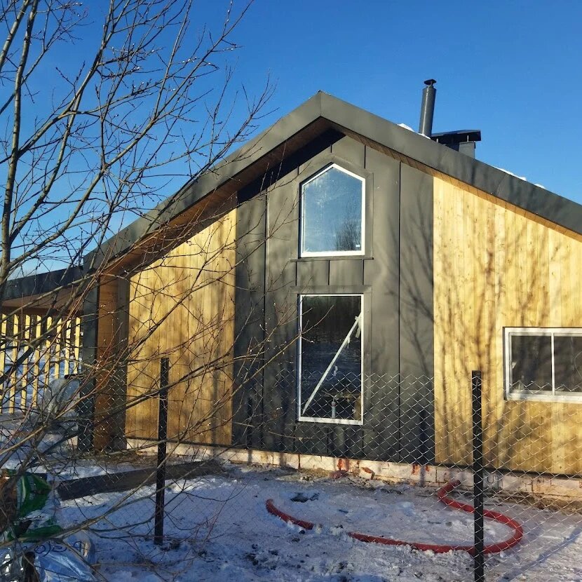 Друзья сезон строительства продолжается 😎дом на УШП в стиле БарнХаус Пишите + в коммент отвечу в лс индивидуально расчитаю дом по вашим предпочтениям 👍😉
Желаю каждому свой 🏠