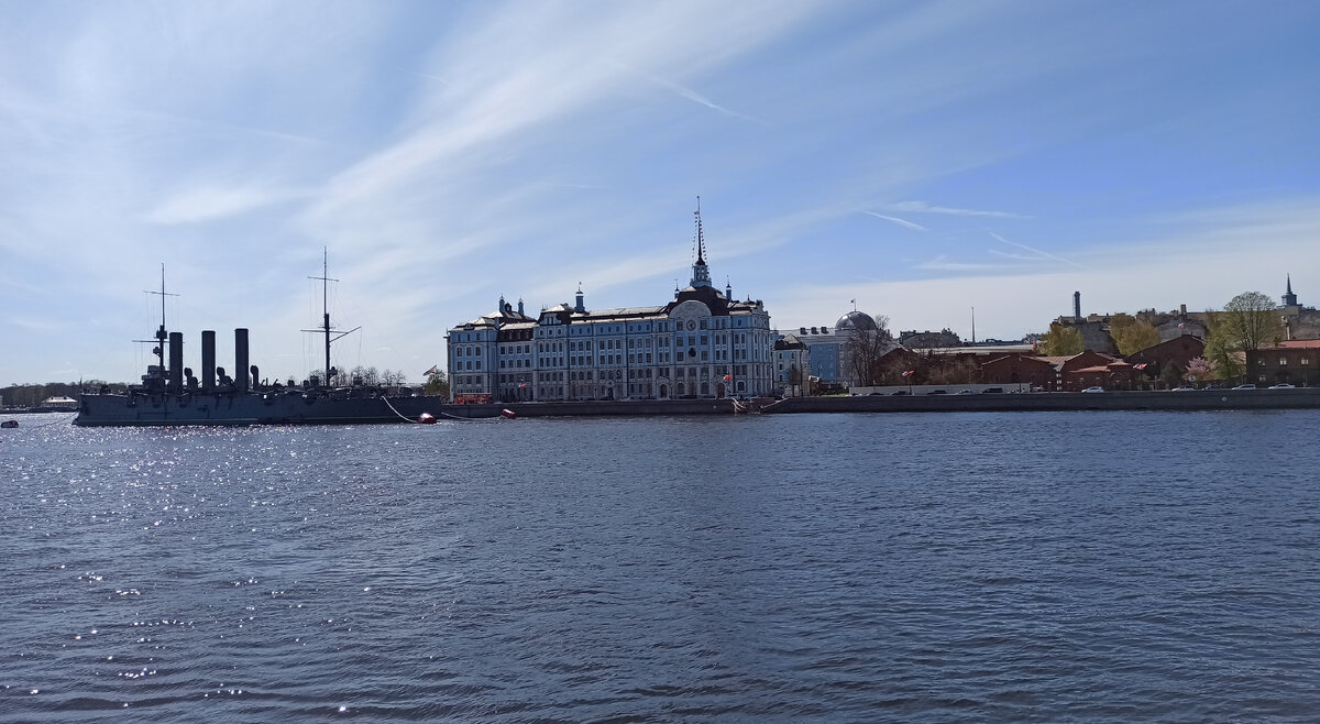 Большая Невка. Нахимовское военно-морское училище