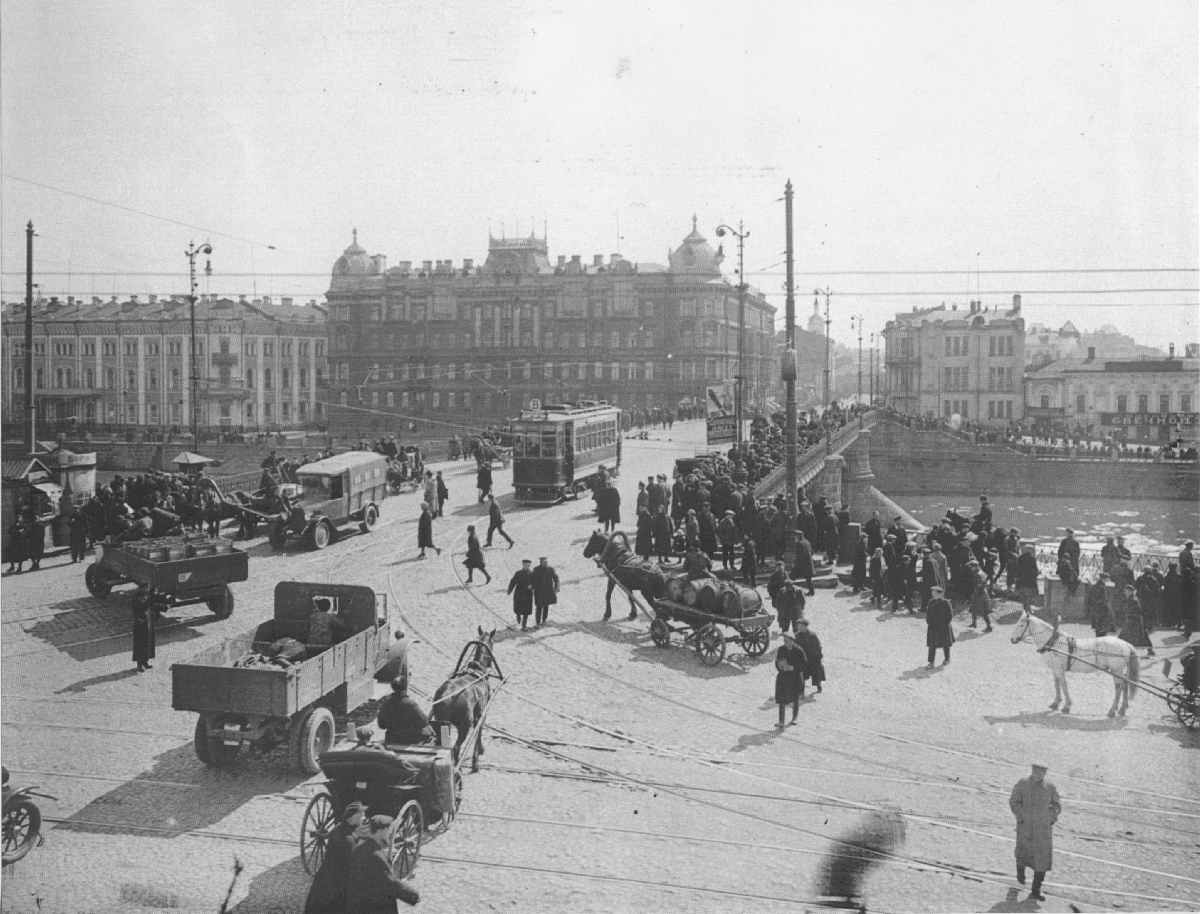 старая москва болотная площадь