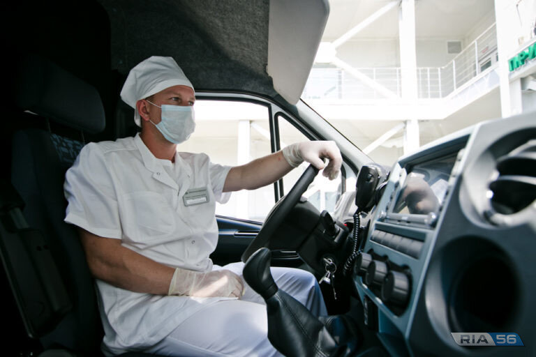    С 1 января 2023 года работники здравоохранения будут получать ежемесячные надбавки Андрей Севостьянов