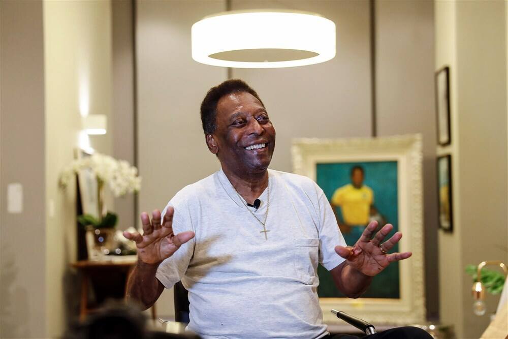 Pele discharged from Hospital