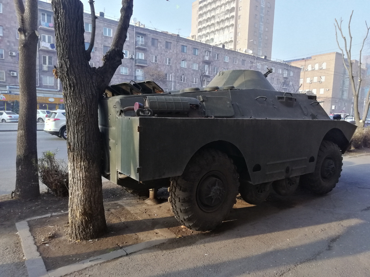 "Как хочу, так и паркуюсь". Фото автора, с прогулки) 