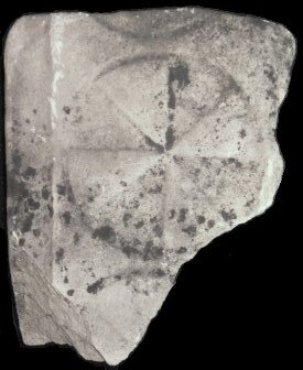 Вот как оправдывают лесорубы хаотичную прокладку ими глубоких, до глины, трелёвочных дорог через леса, поверх старых аккуратных грунтовок, ещё и разрушая при этом древние поселения и могильники разных-6