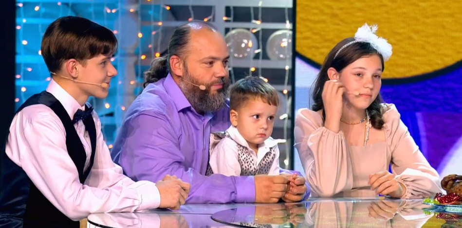 Часть семьи Соляковых. Листайте дальше. 