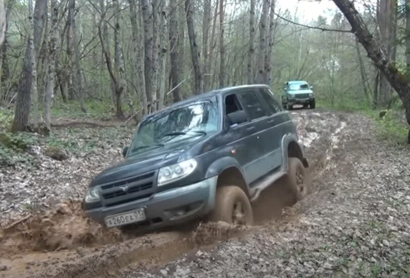 Жизнь без приключений скучна. И мы в очередной раз отправились в авто путешествие по лесным горным дорогам туристического Краснодарского края.-2