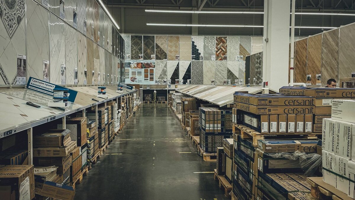     Обрезная доска и плиты древесностружечные подешевели сильнее всего в Нижегородской области за 2022 год. Об этом NewsNN сообщили в Нижегородстате.