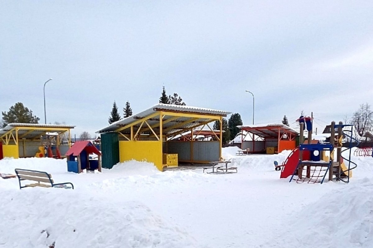    В детском саду Екатеринбурга чуть не погибла девочка