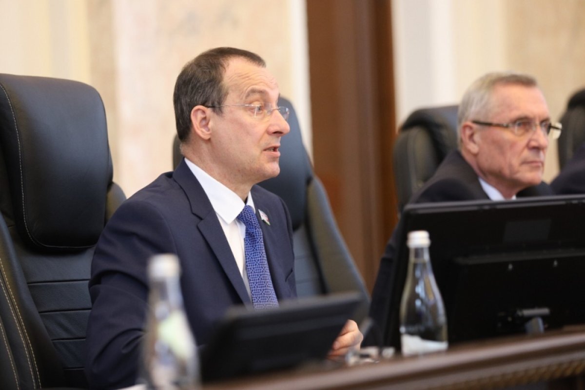    В ЗСК приняли порядок установления постинтернатного сопровождения сирот