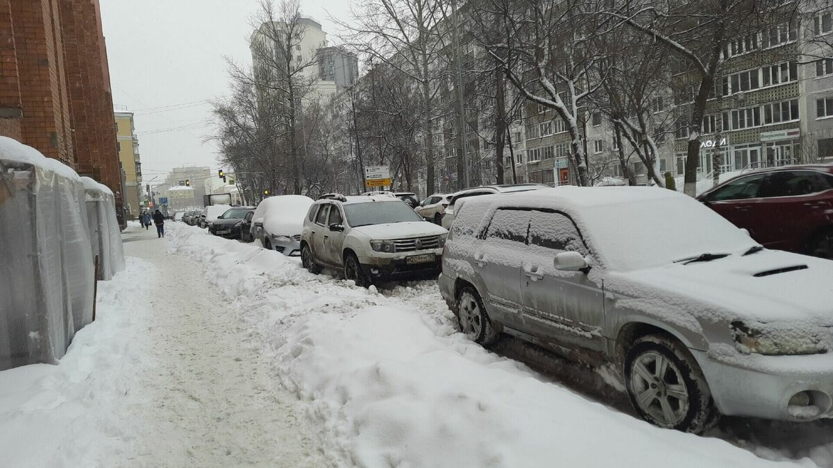     Снегопад прогнозируется в Нижнем Новгороде в конце этой рабочей недели. Коммунальщики уже начали готовиться к непогоде. Об этом рассказали в городском дептрансе.