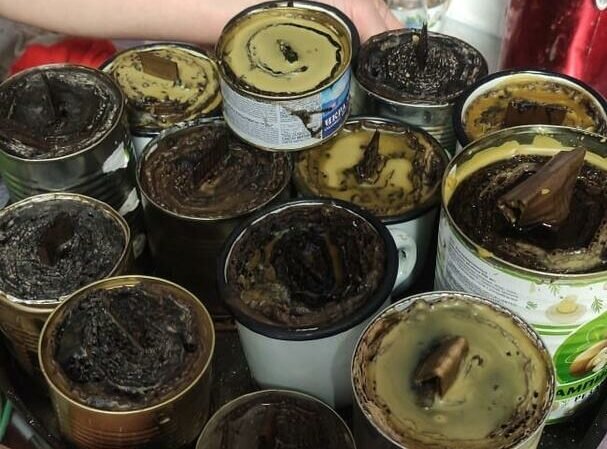    Анна и Николай Пронизины из Оренбуржья изготовили блиндажные свечи для участников СВО Кристина Просвиркина