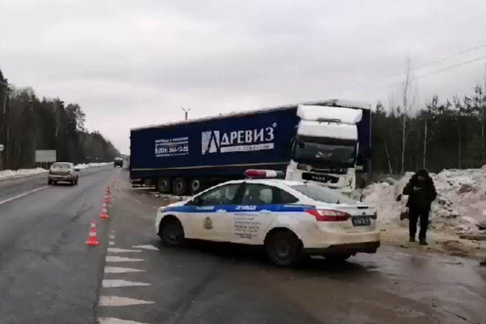     ДТП произошло около 14:15 на автодороге в Семеновском районе.  принтскрин видео.
