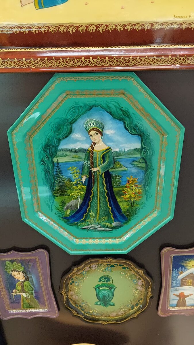 Вот она какая, Медной горы хозяйка.