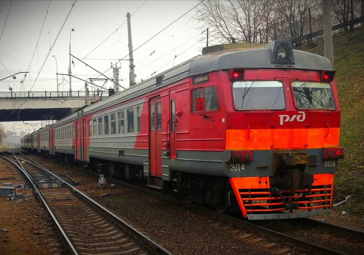 Отпраление ЭД4-0006 с платформы Беговая