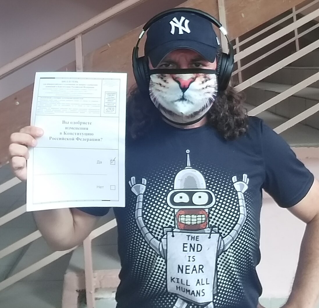 За поправки могли голосовать только зомбированные пенсионерки? Поцелуйте мой блестящий металлический зад, сказал бы робот Бендер.