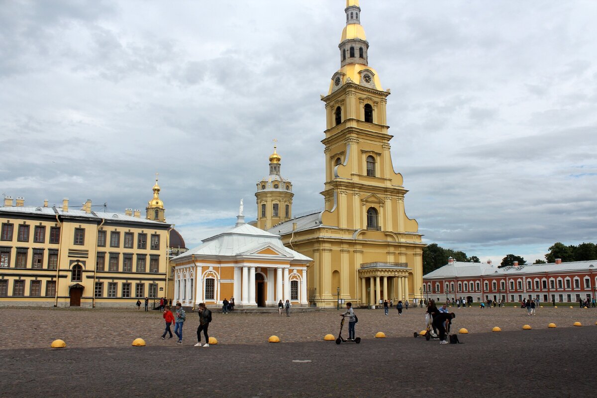Петропавловская крепость и собор