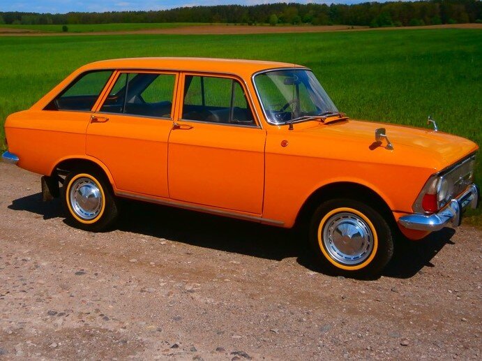 Такой же был мой первый. Только серый. Фото Яндекс картинки