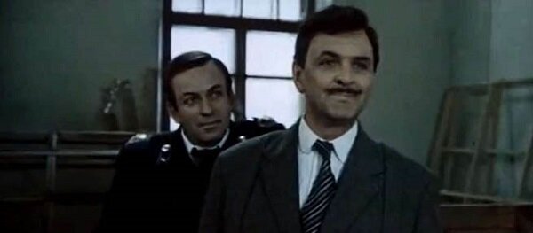 Сикорский (Ю. Яковлев).