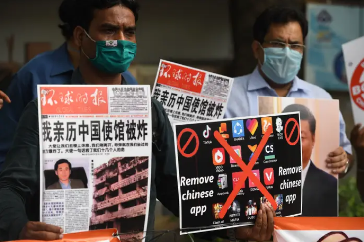 Prakash Singh / Getty Images