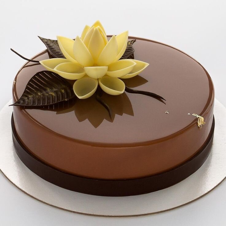 Цветок сделан из шоколада