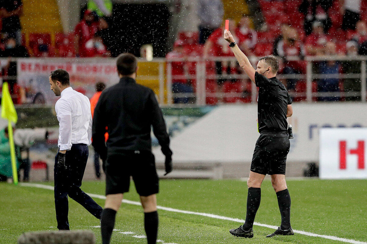 Тедеско получил жёлтую карточку в матче «Спартак» «Локомотив»