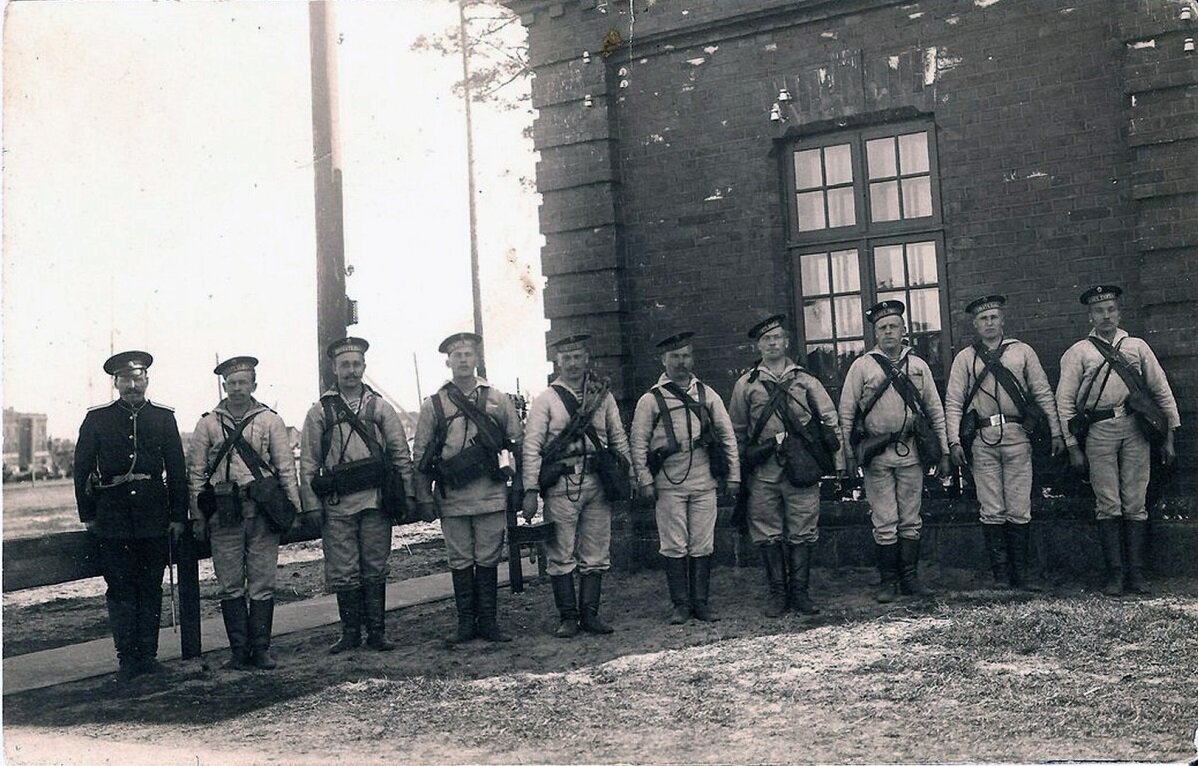 Первые батальоны. Ревельский морской батальон смерти. Ревельский батальон смерти униформа. Ревельский ударный батальон. Ударный батальон смерти 1917.