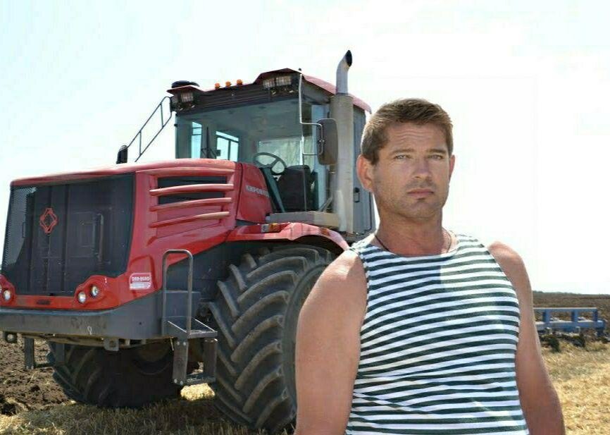 Брэд Питт по версии FaceApp