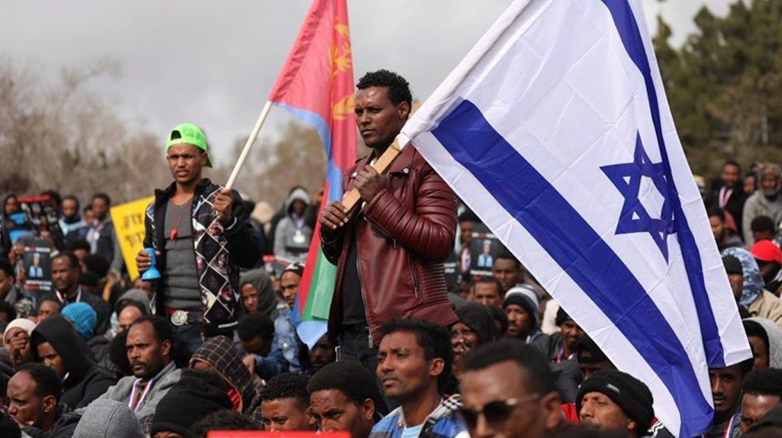 Митингующие мигранты в Тель-Авиве