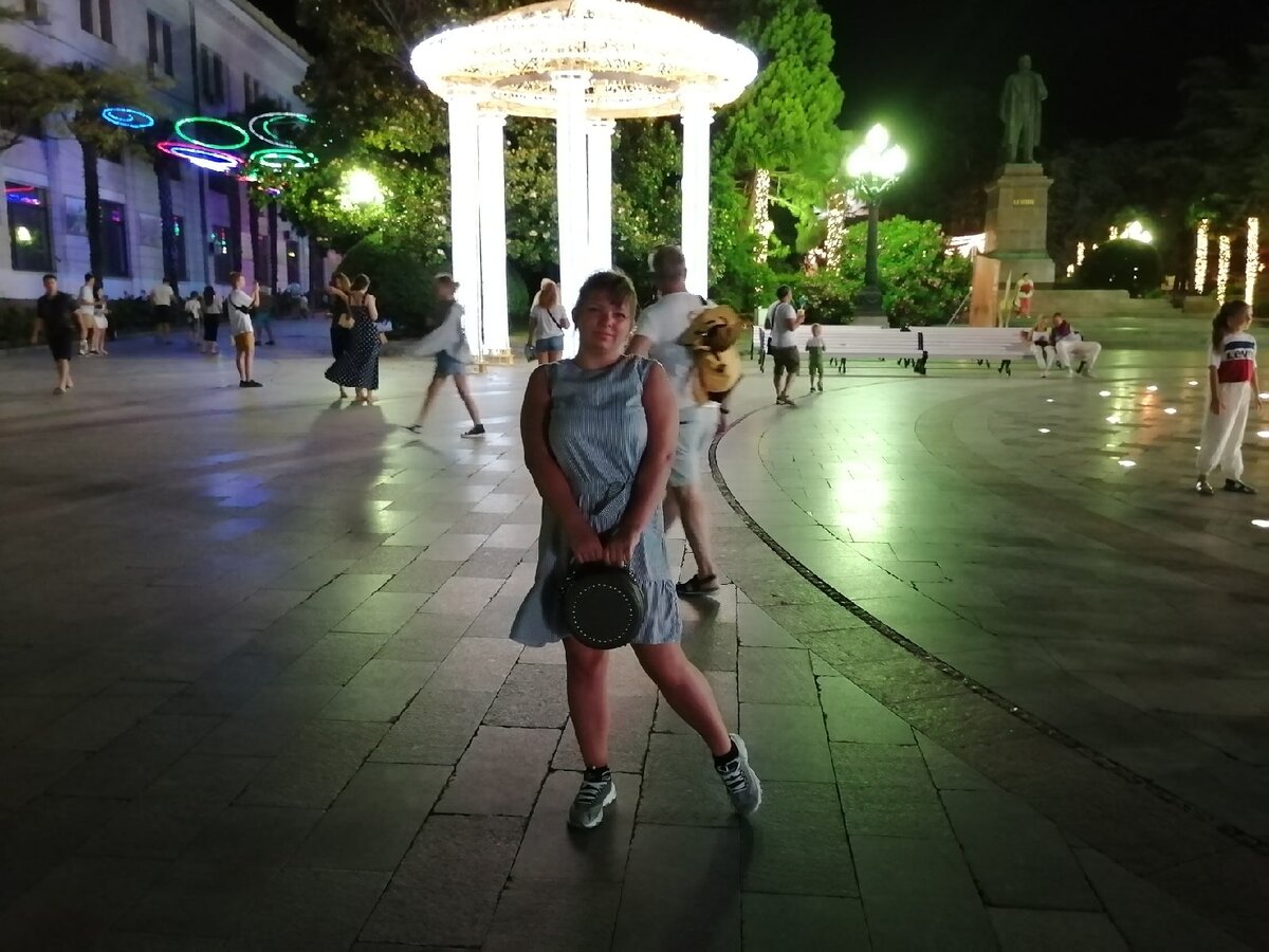 Подписка и "палец вверх" - это лучшая награда для меня и огромная помощь для развития канала. Спасибо за вашу поддержку:)