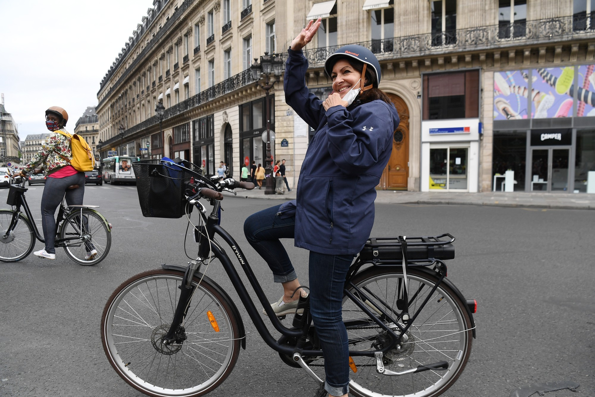 Фото верху: ALAIN JOCARD/AFP via Getty Images 
