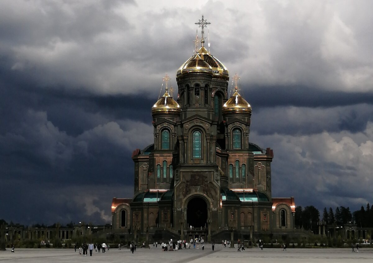 Храм Михаила Архангела в парке Патриот. Колокольня парка Патриот. Храм во имя веры и Победы. Собор войска в белая Церковь РФ.