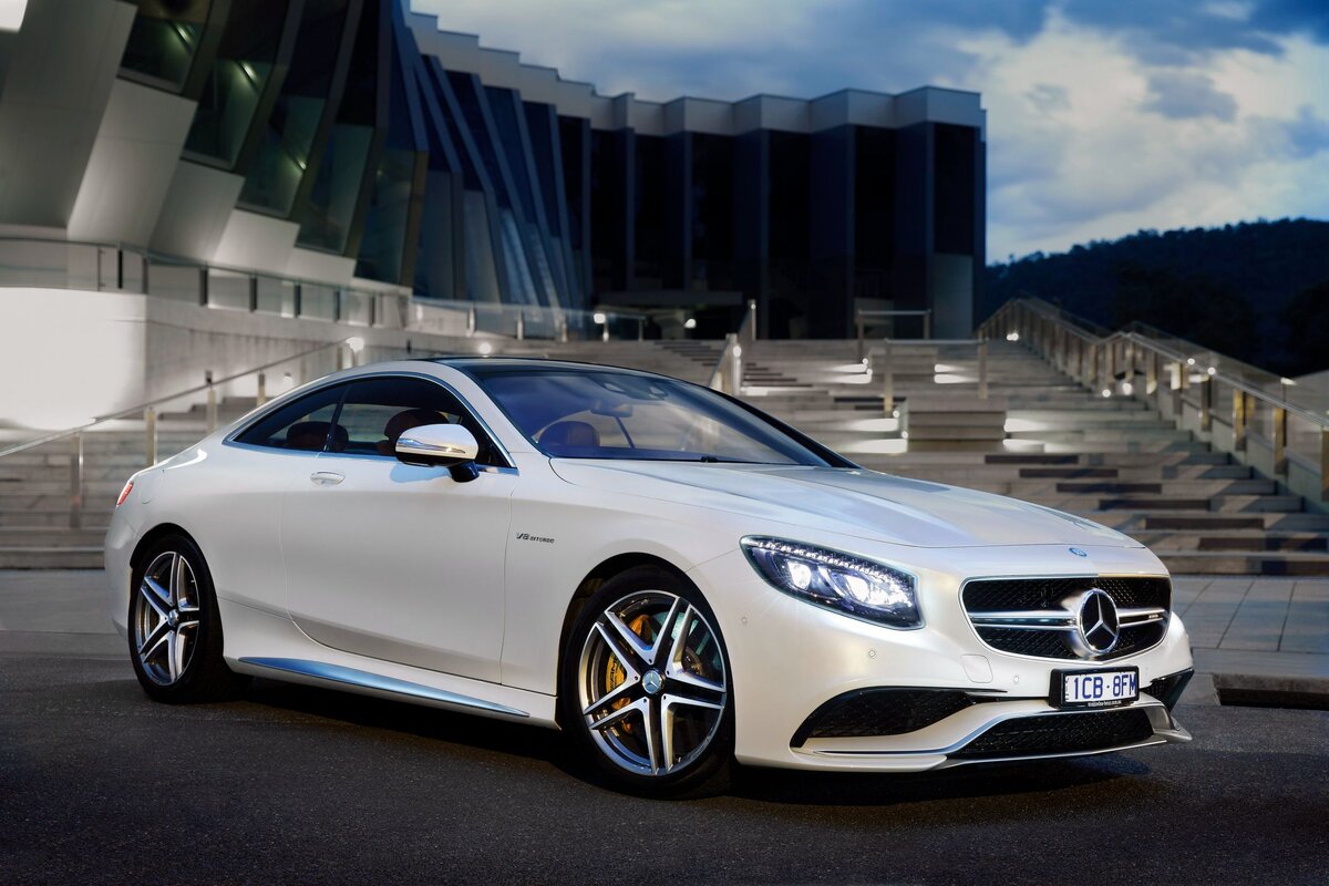  Mercedes Benz S63 AMG Coupe (2015 года) 
