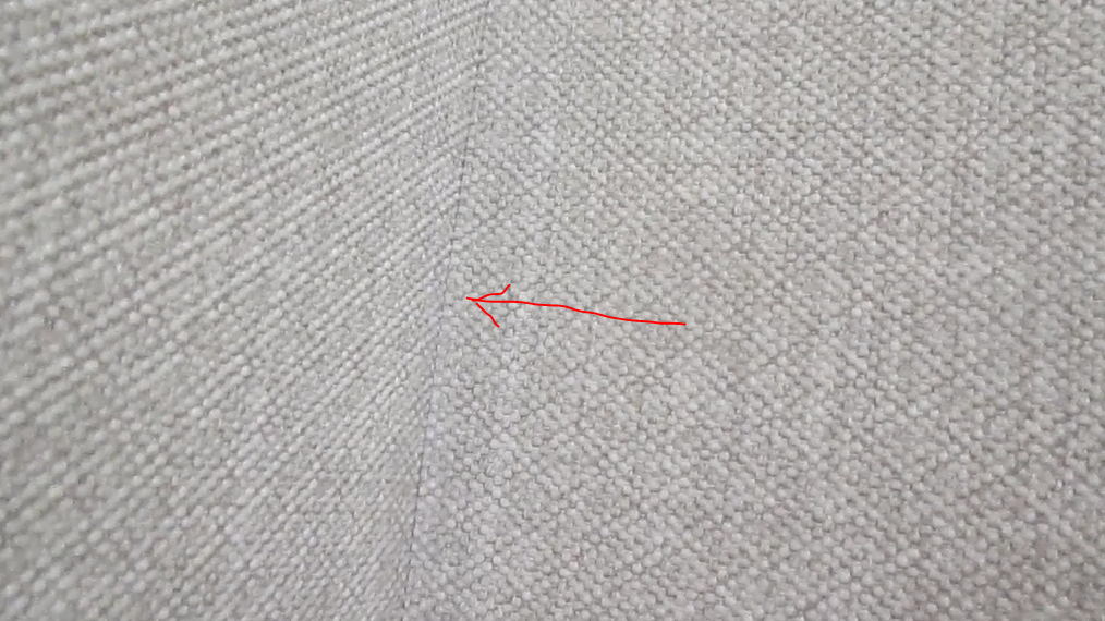 Один из вариантов приклеивания обоев в углу