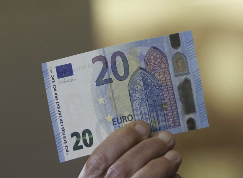 20 евро купюра. 20 евро сколько в рублях. 20 евро сколько в рублях. Банкноты евро 20 евро. 20 евроцентов 2000.
