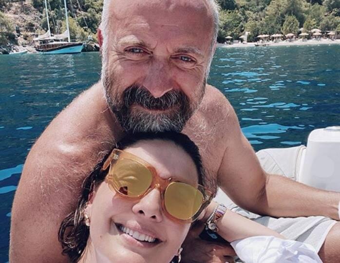  Халит Эргенч и Бергюзар Корель (Фото: Instagram.com/berguzarkorel) 