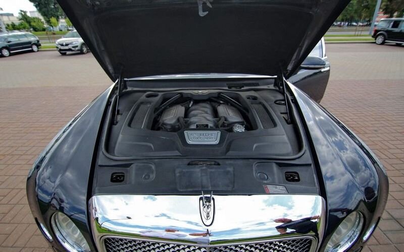 Bentley только что закончила выпуск 6,75-литрового двигателя V8, а его последний собранный экземпляр окажется установлен на такой же последний Bentley Mulsanne, 6,75 Edition Mulliner, пишет «За рулем».